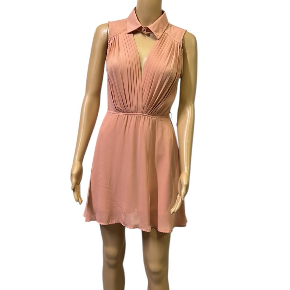Foreign Exchange Collared Plunge Neckline Lightweight Sleeveless Mini Dress S